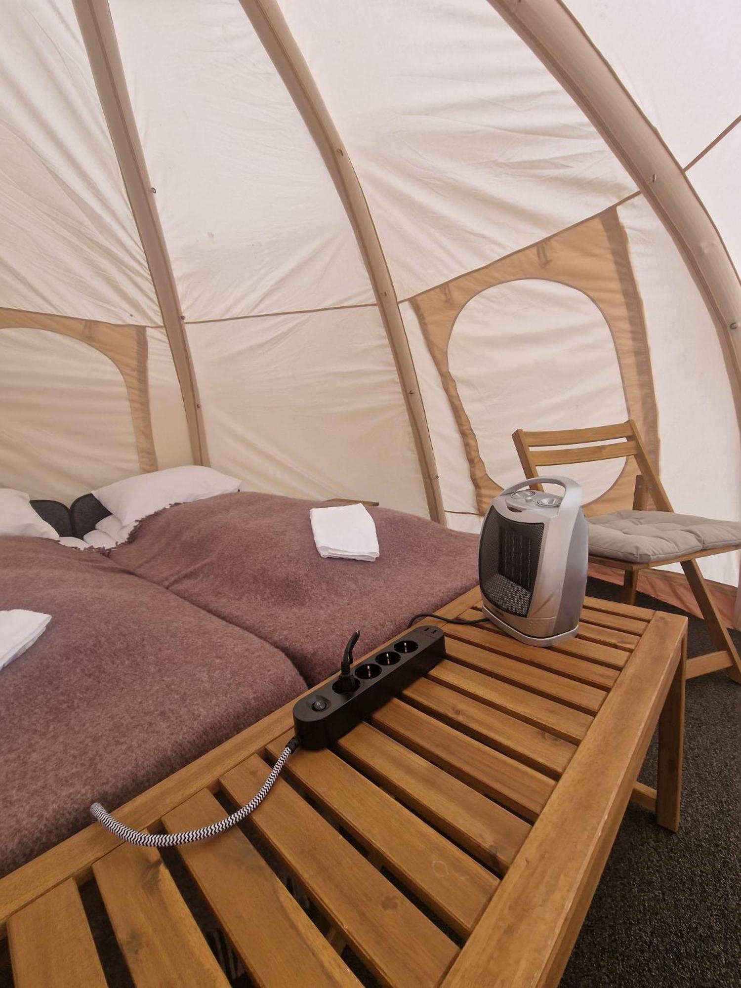 Haukafell Camping - Tents For Rents เฮิฟน์ ภายนอก รูปภาพ